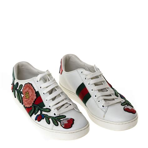 tenis gucci con flores